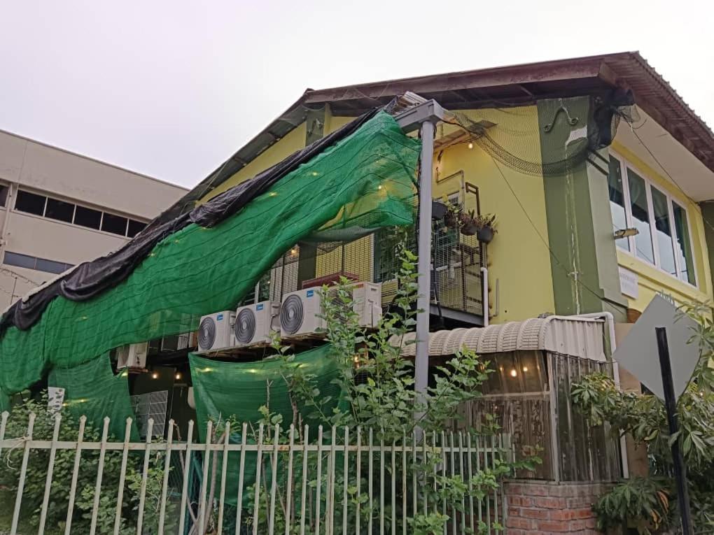 K Inn 55 George Town Exterior foto